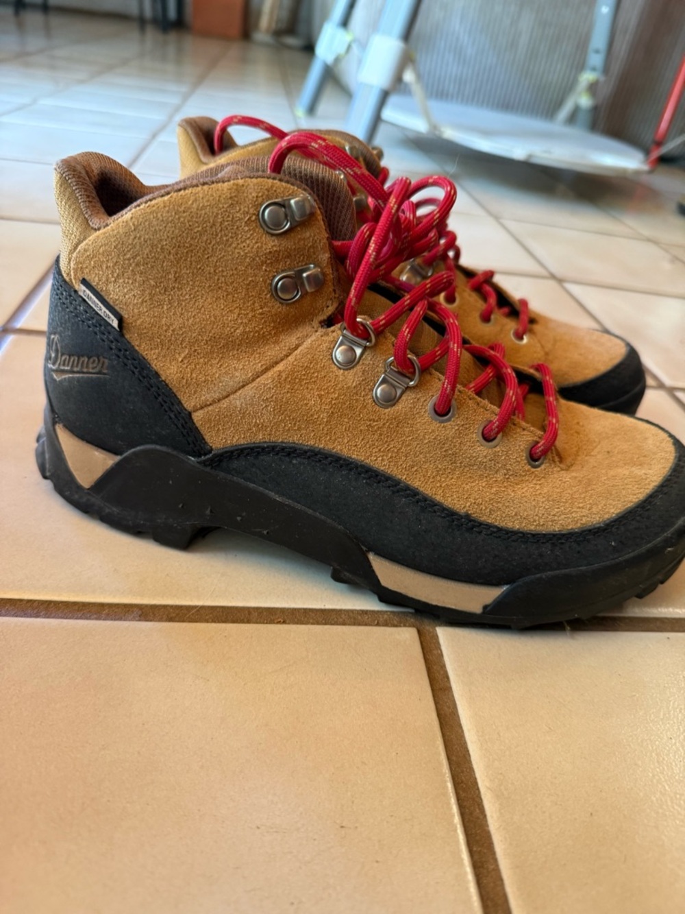 Danner Women’s Panorama mid 6 in hiking boot